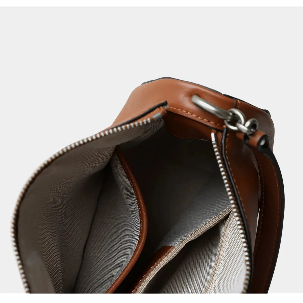 Selene | Borsa a spalla in pelle
