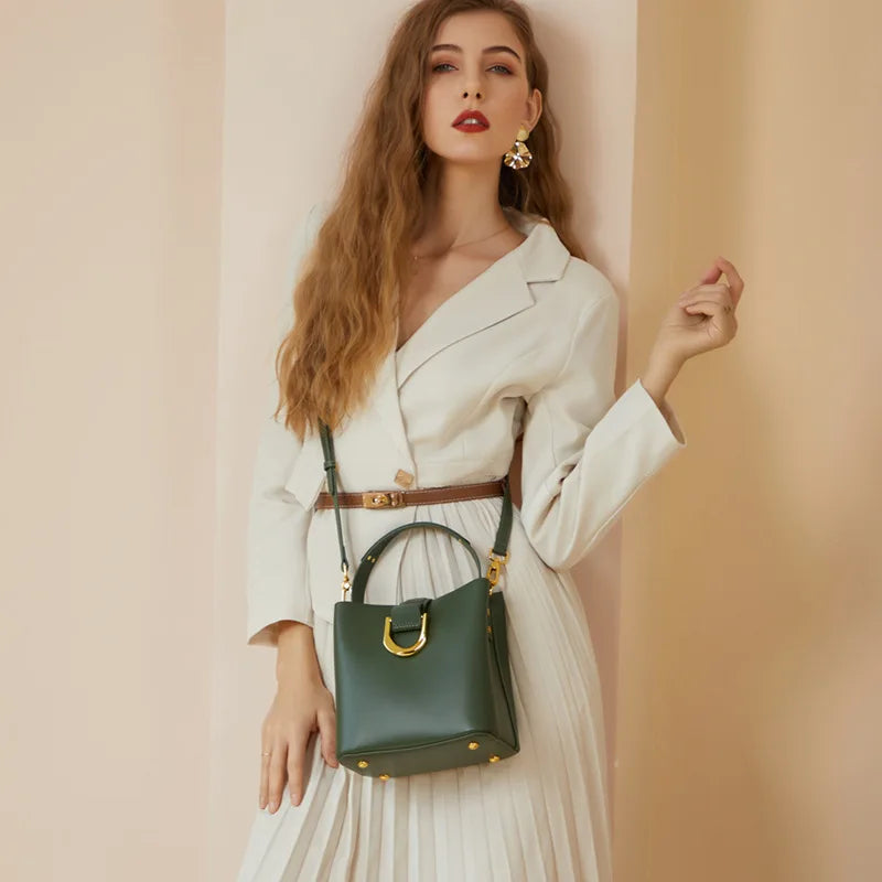 Bella | Borsa a secchiello in pelle