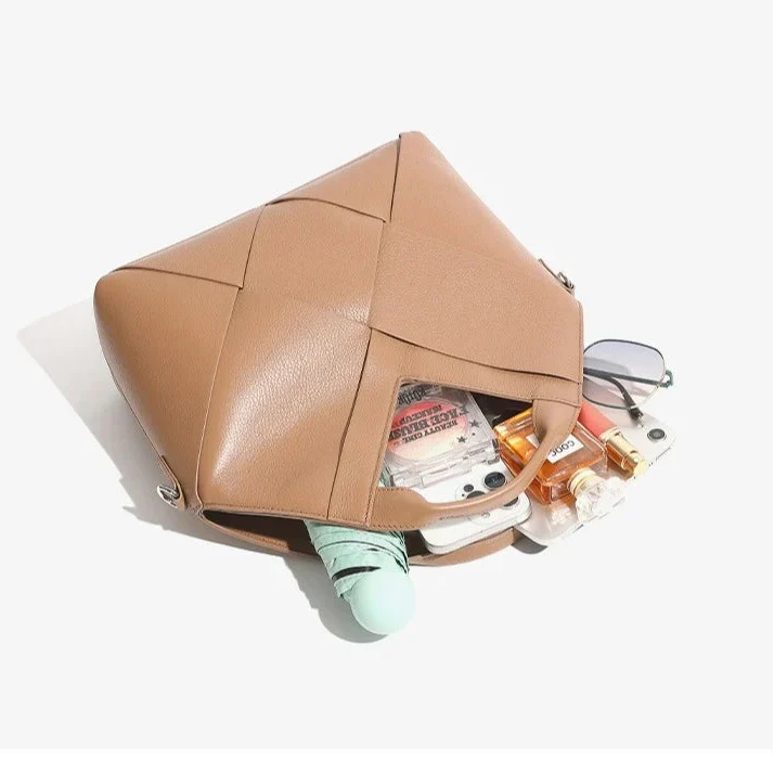 Contour | Borsa in pelle con manico a V