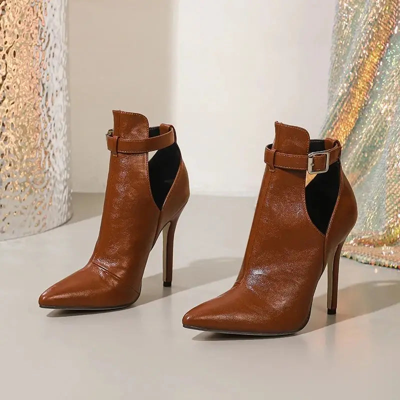 Chloe | Décolleté in pelle con cinturino