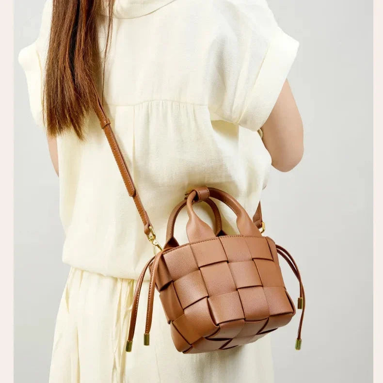 Wynn | Mini borsa cestino intrecciata
